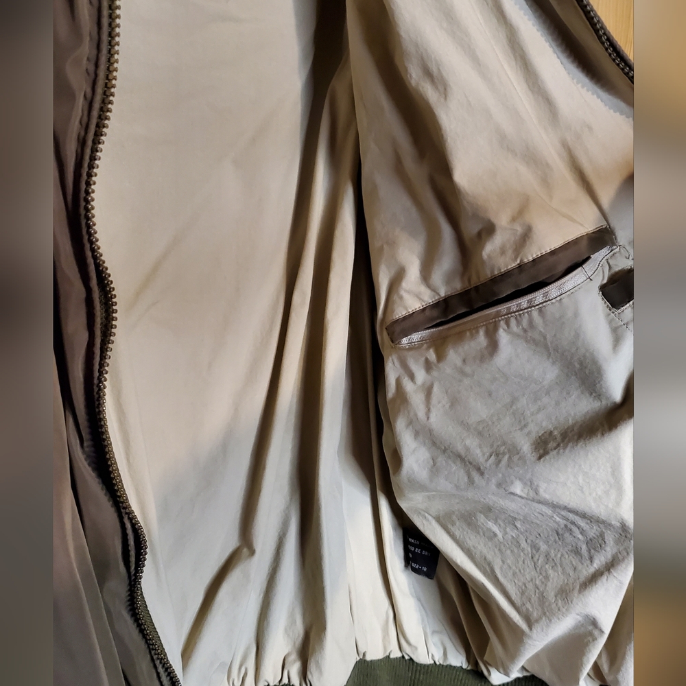 Impermeable Weatherproof Jacket Size Large - image 8